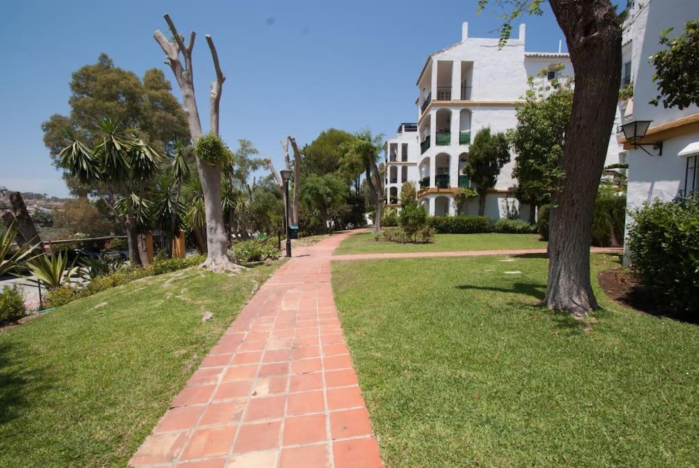 Apartamento Con Piscina Cerca Del Golf En Atalaya - Atalaya Del Golf 31 Estepona Ngoại thất bức ảnh
