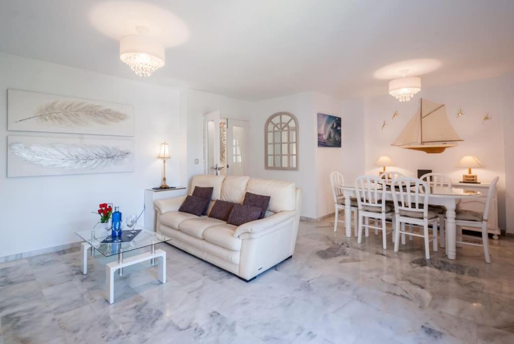 Apartamento Con Piscina Cerca Del Golf En Atalaya - Atalaya Del Golf 31 Estepona Ngoại thất bức ảnh